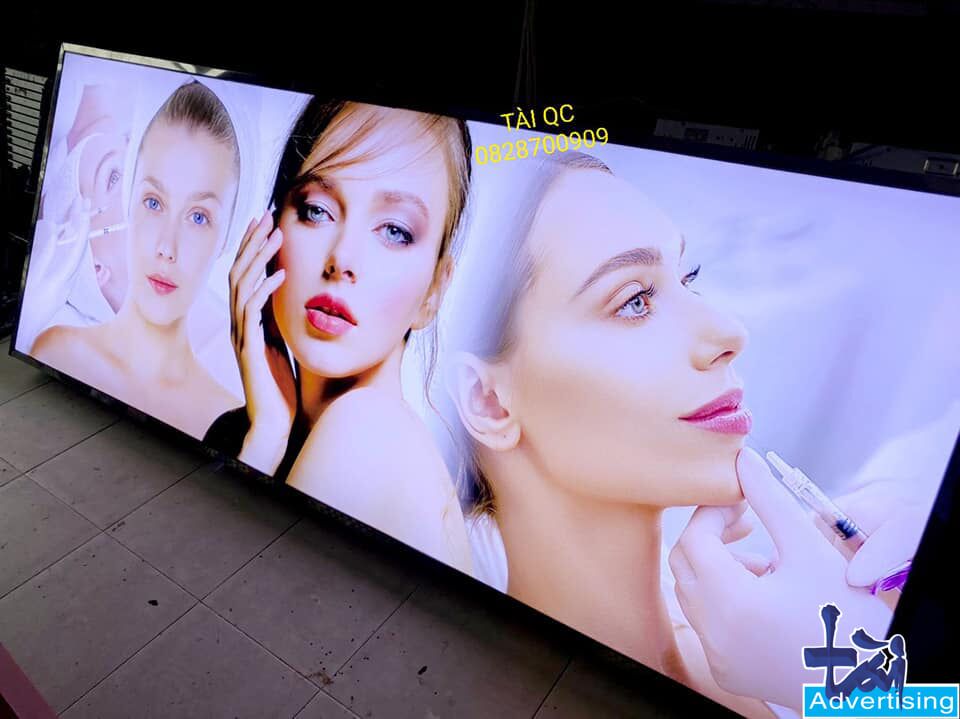 hopden02 Hộp đèn treo tường